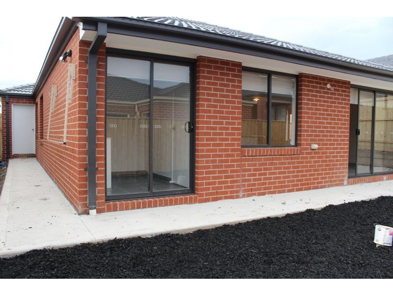 24 Maurice Way, Mernda VIC 3754