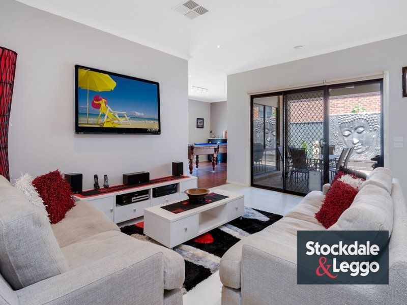 19 Le Page Run, South Morang VIC 3752