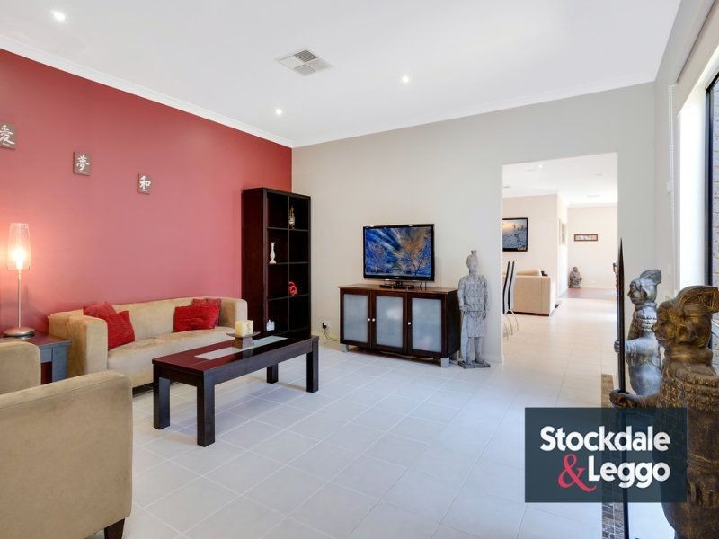 19 Le Page Run, South Morang VIC 3752