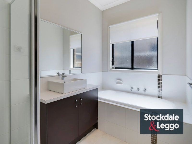 19 Le Page Run, South Morang VIC 3752