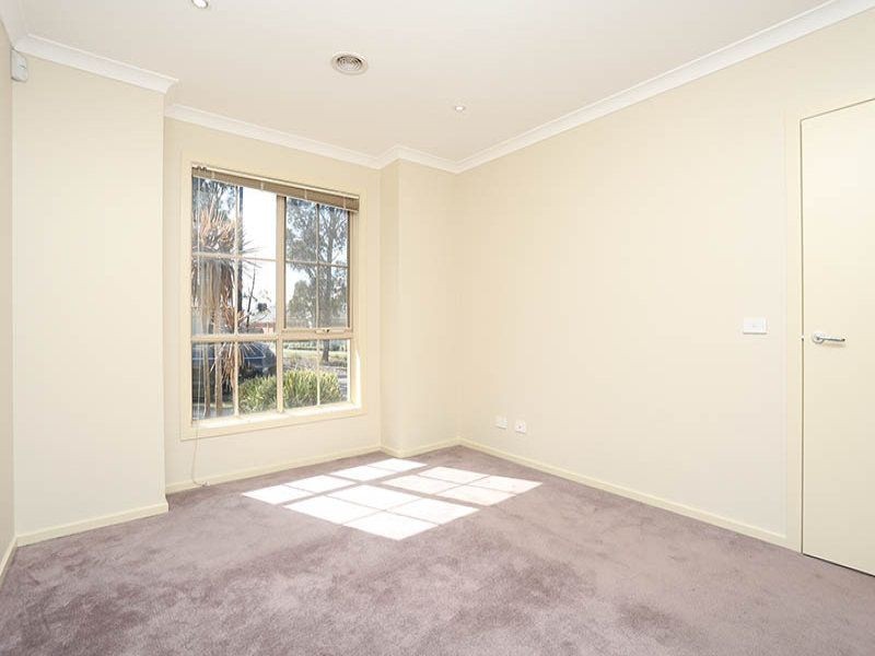 6 Sunnybrae Drive, Mernda VIC 3754