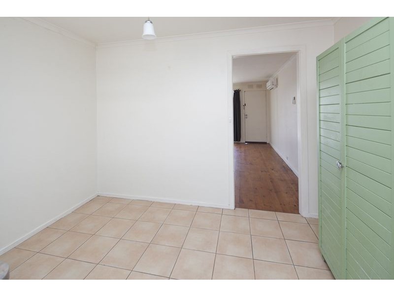 2/65 Hewish Road, Croydon VIC 3136