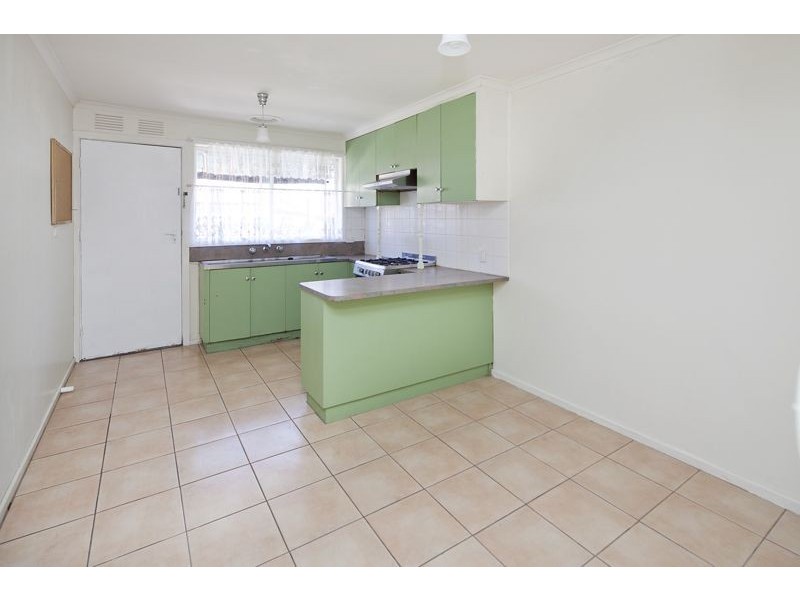 2/65 Hewish Road, Croydon VIC 3136