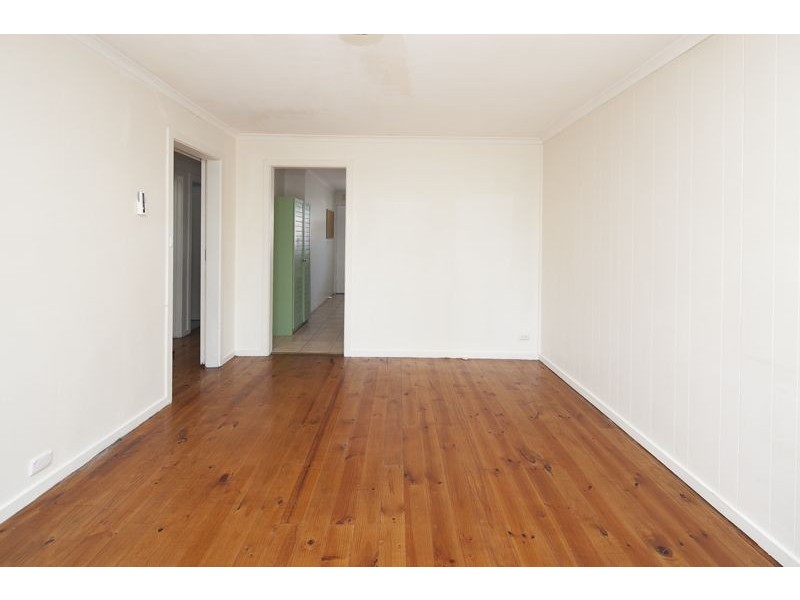 2/65 Hewish Road, Croydon VIC 3136