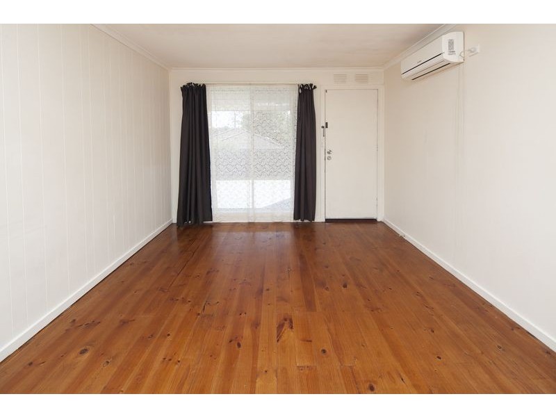 2/65 Hewish Road, Croydon VIC 3136