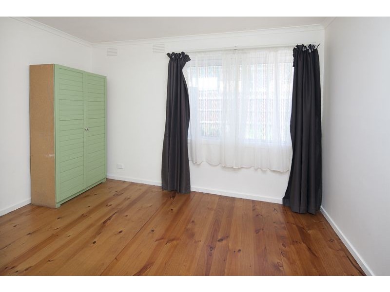 2/65 Hewish Road, Croydon VIC 3136