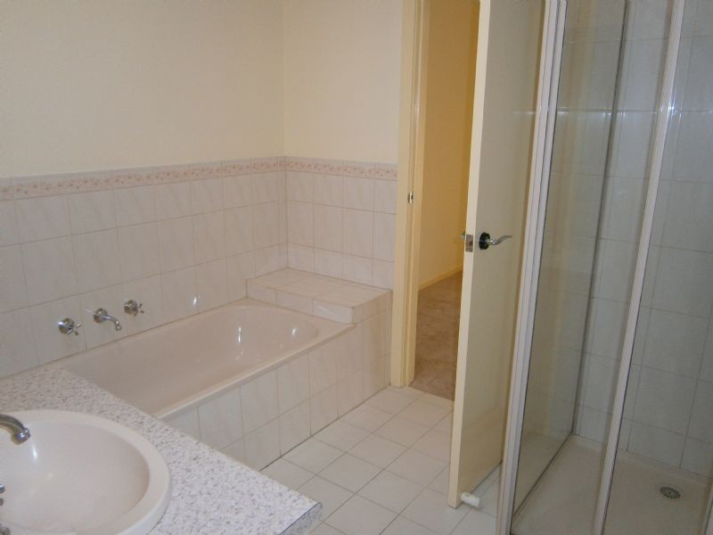 3/23 Pine Road, Bayswater VIC 3153