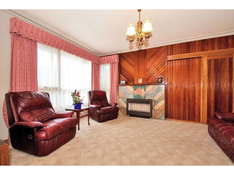 9 Streeton Road, Bayswater VIC 3153