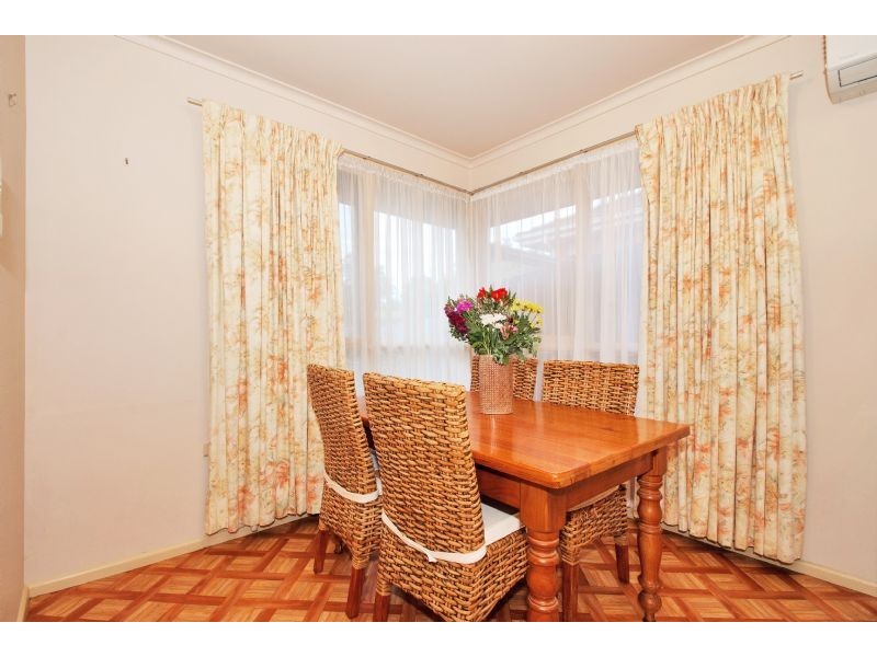 9 Streeton Road, Bayswater VIC 3153