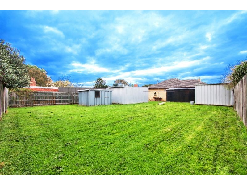 9 Streeton Road, Bayswater VIC 3153