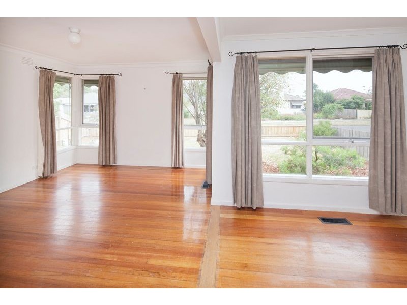 7 Ricky Court, Mooroolbark VIC 3138