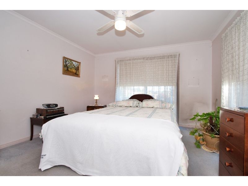 2/41A Vinter Ave, Croydon VIC 3136