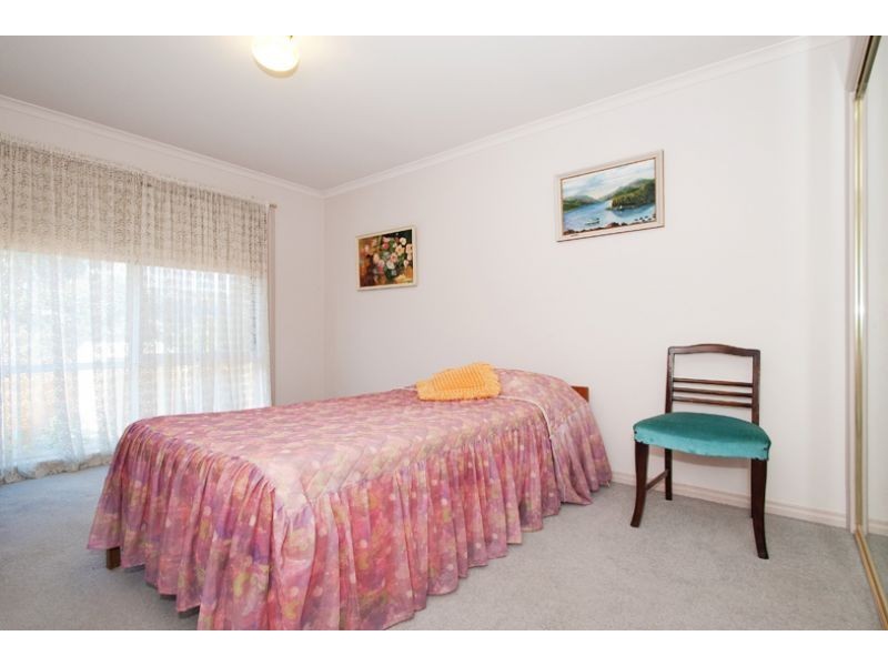 2/41A Vinter Ave, Croydon VIC 3136