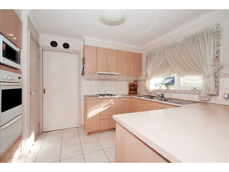 2/41A Vinter Ave, Croydon VIC 3136