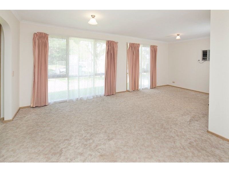 22 White Avenue, Bayswater North VIC 3153