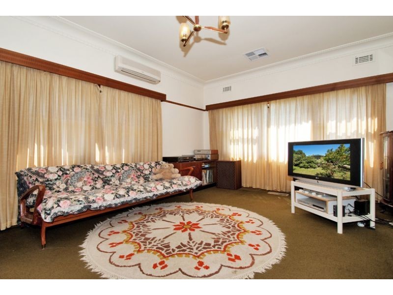 24 Maple Street, Bayswater VIC 3153