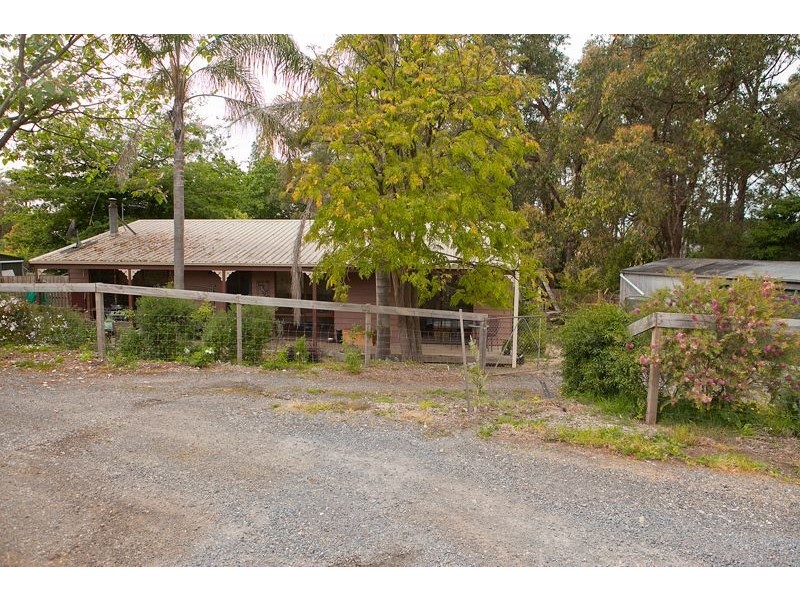 2 Monbulk Road, Mount Evelyn VIC 3796