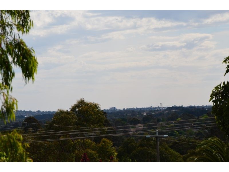 4 Edinburgh Road, Bayswater VIC 3153