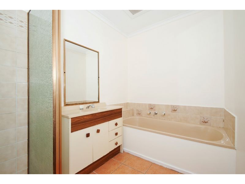 4/31 Iris Cresent, Boronia VIC 3155