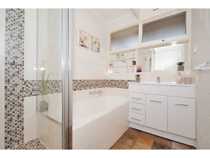 18 Grant Drive, Bayswater North VIC 3153