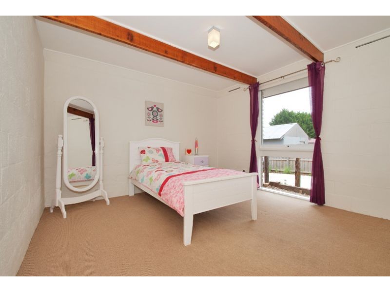 18 Grant Drive, Bayswater North VIC 3153