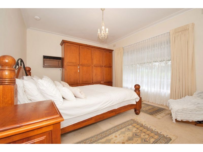 75 Landscape Drive, Boronia VIC 3155