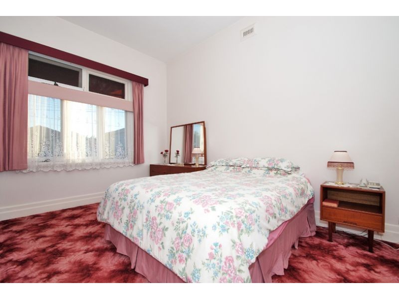 37 Jersey Parade, Carnegie VIC 3163