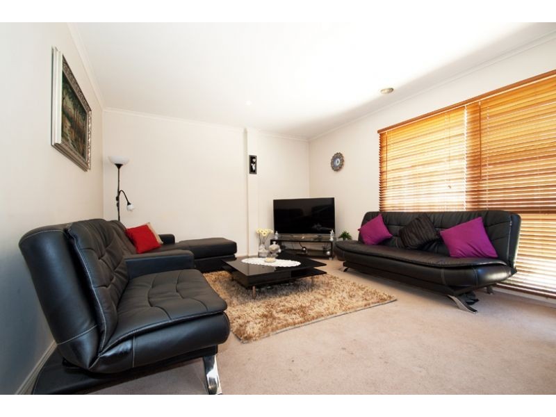 2/23 High Steet, Bayswater VIC 3153