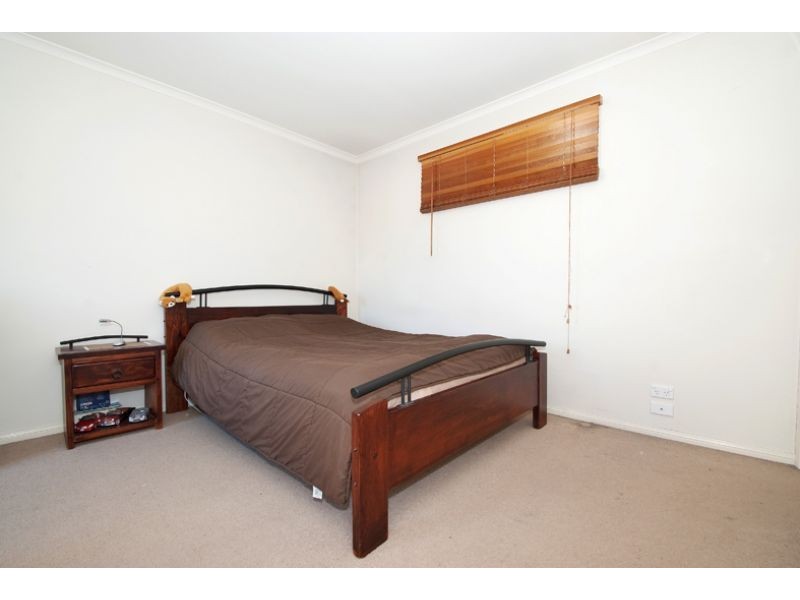 2/23 High Steet, Bayswater VIC 3153