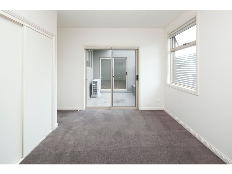 8/5 View Road, Bayswater VIC 3153