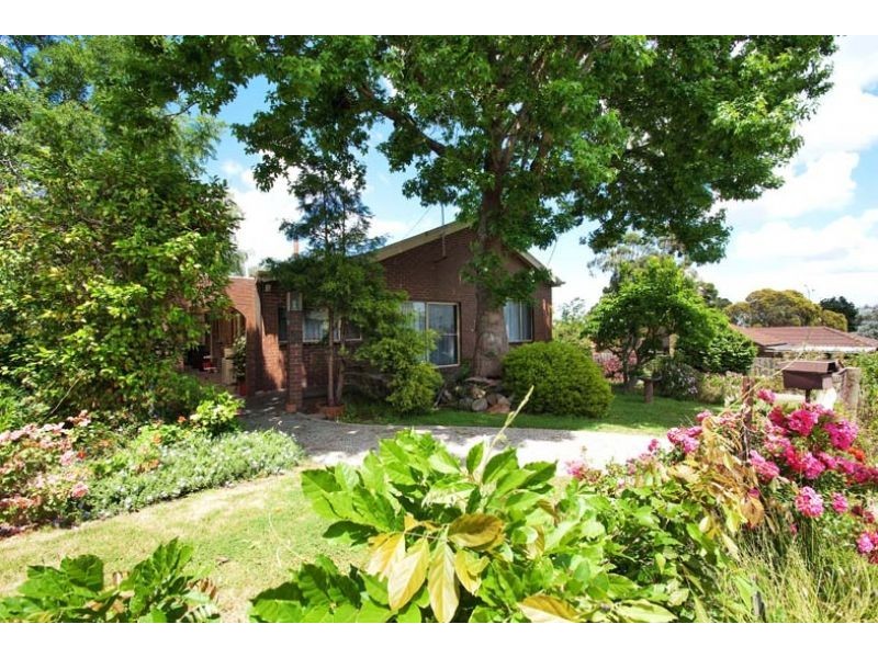 4 Landscape Drive, Boronia VIC 3155