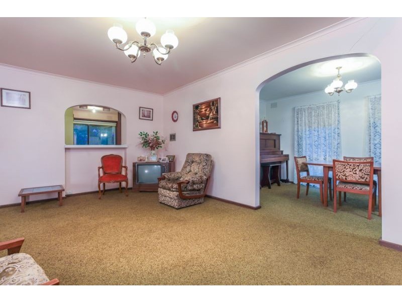 2 Winchester Drive, Bayswater North VIC 3153