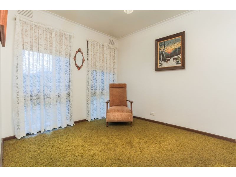 2 Winchester Drive, Bayswater North VIC 3153