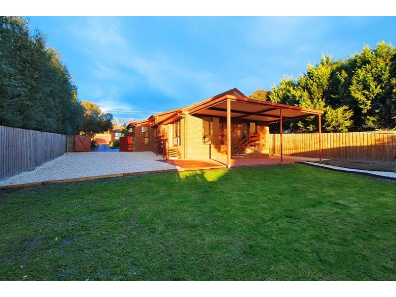 27 Burdekin Avenue, Bayswater North VIC 3153