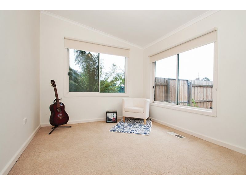 1/17 White Avenue, Bayswater North VIC 3153