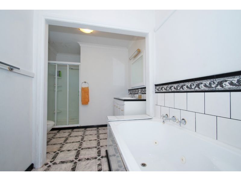 24 Maple Street, Bayswater VIC 3153