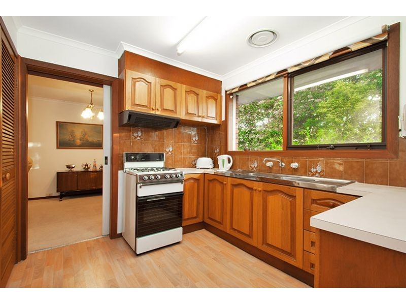 2/9-11 Elmhurst Road, Bayswater North VIC 3153