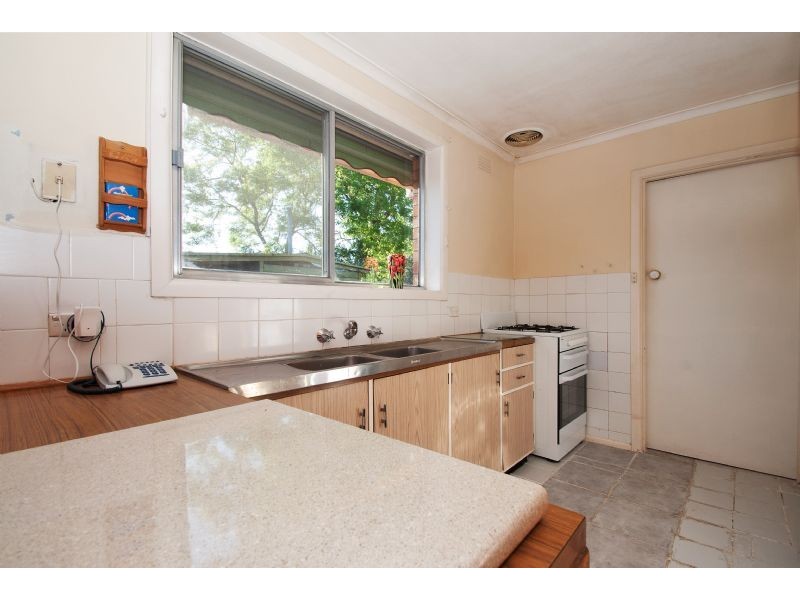 90 Scoresby Road, Bayswater VIC 3153