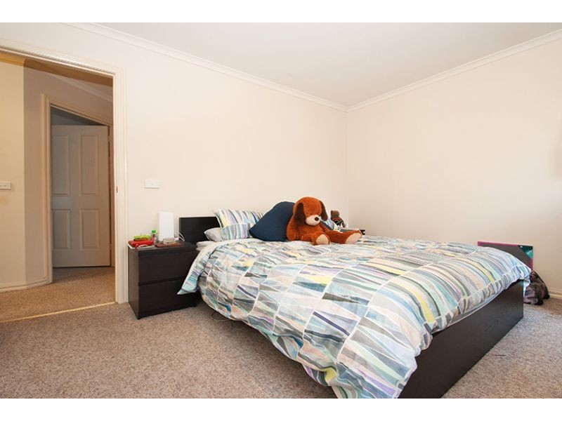 2/11 Church Street, Bayswater VIC 3153