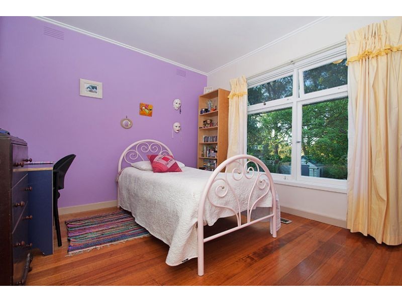 11 Bader Avenue, Nunawading VIC 3131