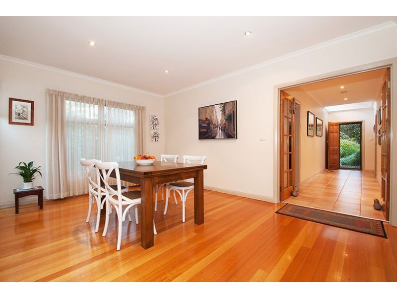 11 Bader Avenue, Nunawading VIC 3131