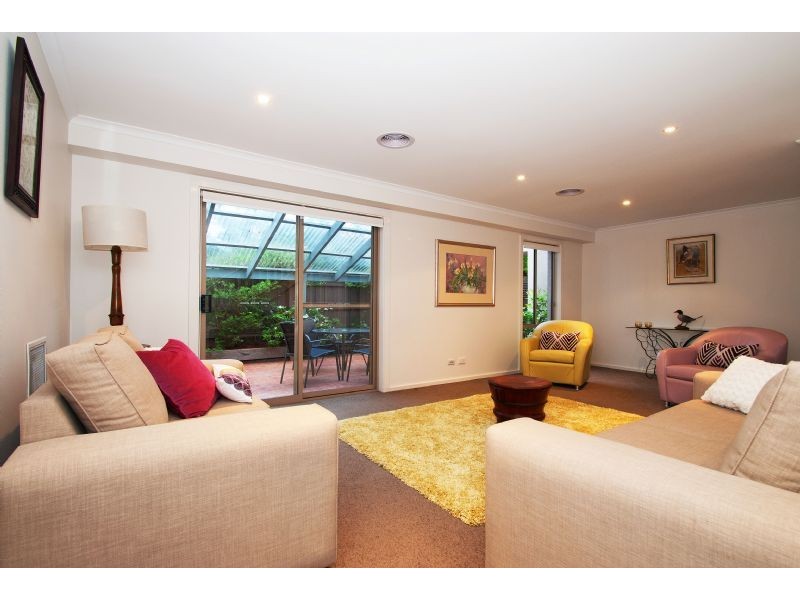 18 Patrick Court, Mitcham VIC 3132