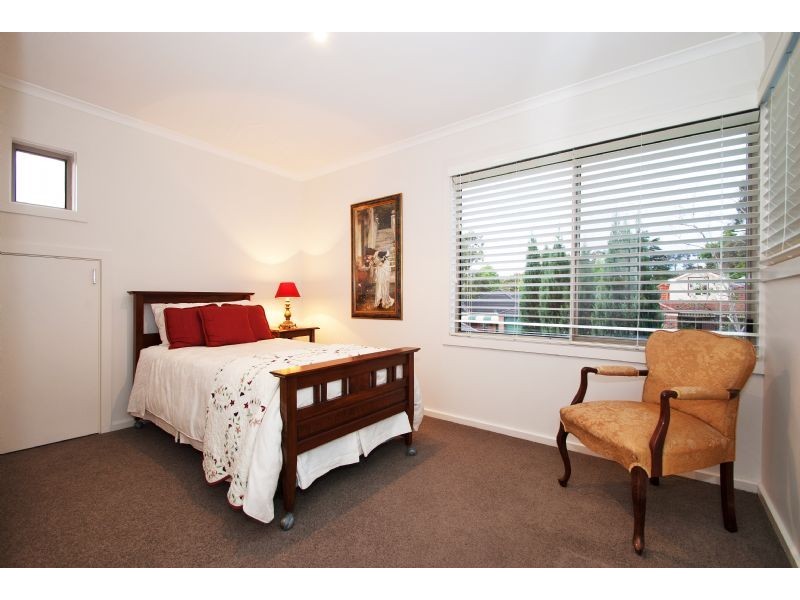 18 Patrick Court, Mitcham VIC 3132
