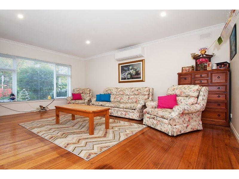 19 Old Lilydale Road, Ringwood East VIC 3135