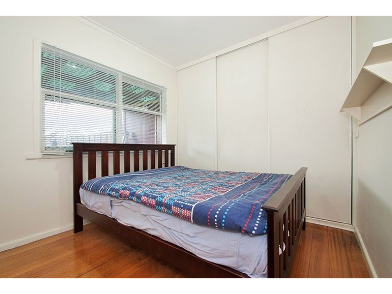 19 Old Lilydale Road, Ringwood East VIC 3135