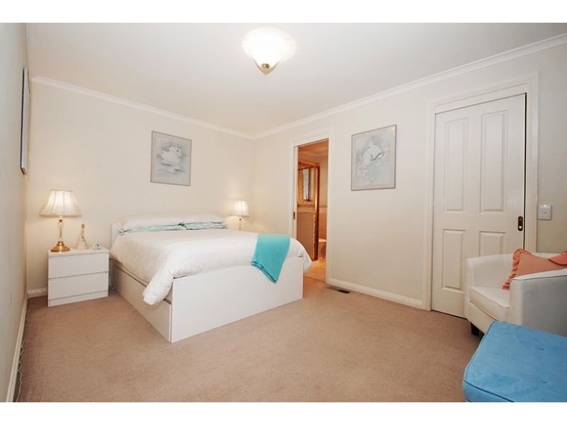 2/451 Dorset Road, Croydon VIC 3136