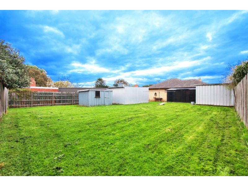 9 Streeton Road, Bayswater VIC 3153