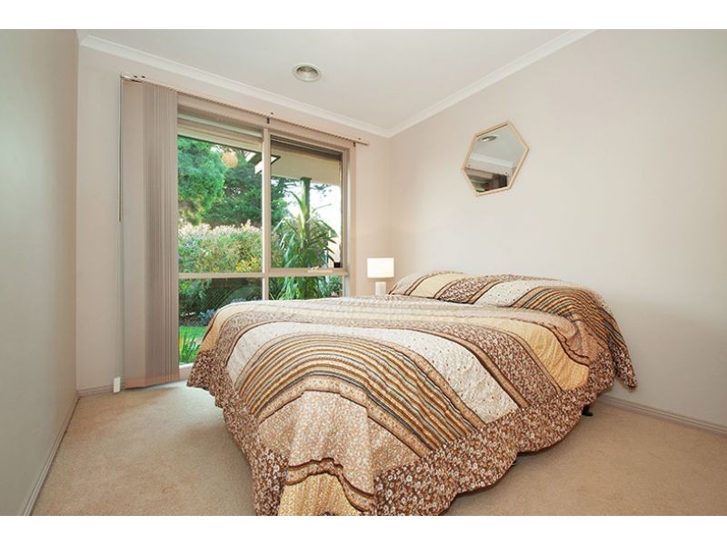1 Imperial Avenue, Bayswater VIC 3153