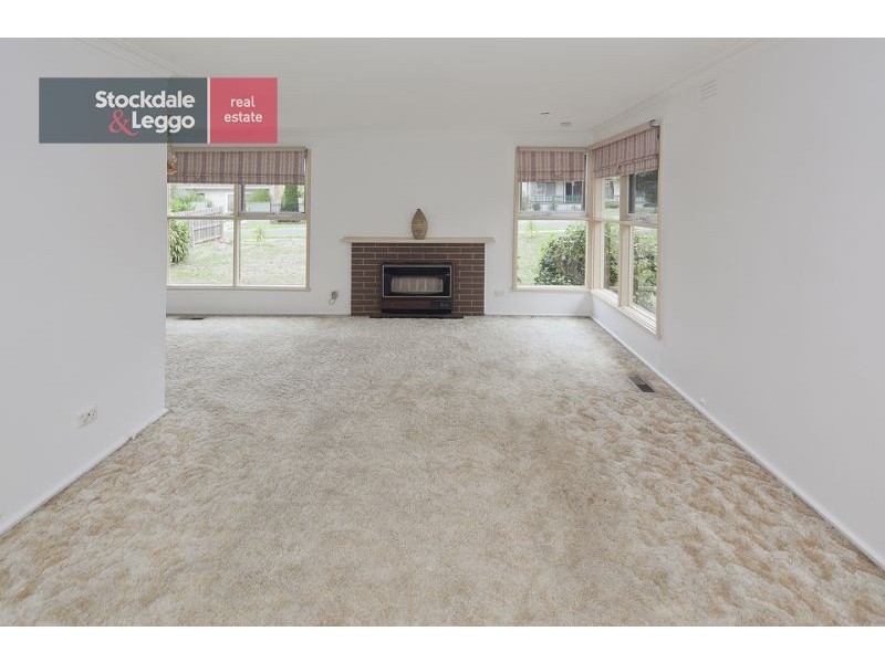 35 Sinclair Road, Bayswater VIC 3153