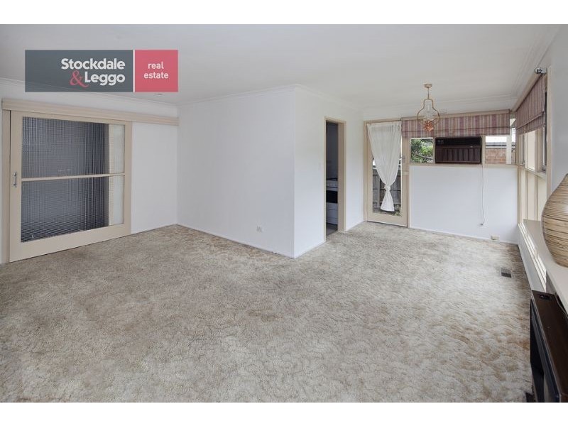 35 Sinclair Road, Bayswater VIC 3153